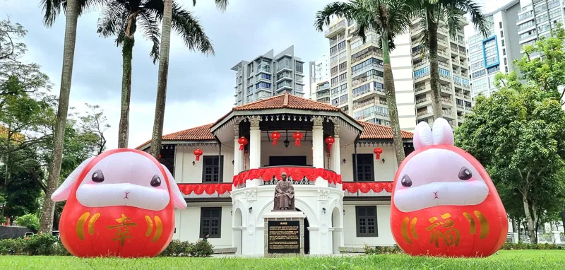Activities during the Chinese New Year in Singapore in 2024: Light Shows, Lion Dances, and Chingay Parade