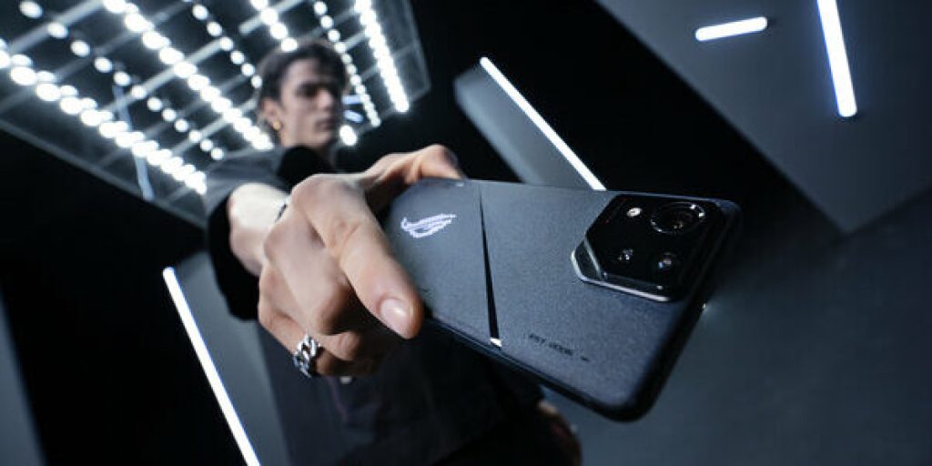 ASUS Officially Unveils ROG Phone 8 Series