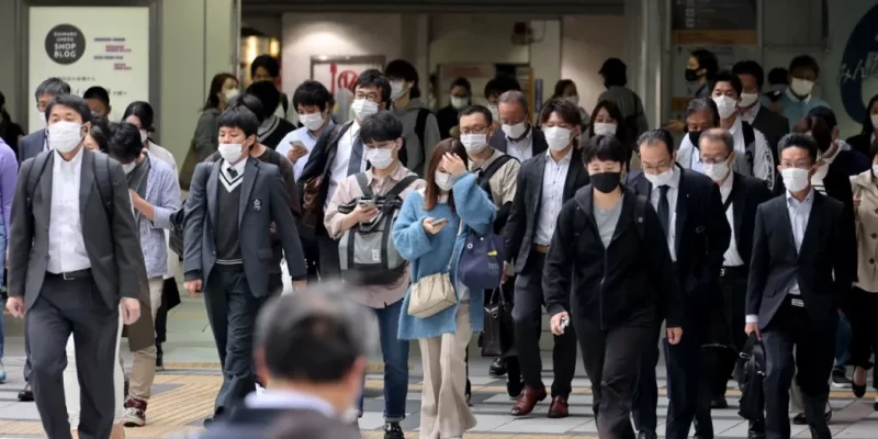 The mandatory use of masks is no longer applicable in lower-risk healthcare settings such as polyclinics and general practitioners