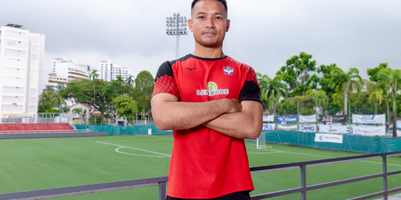 Goalkeeper Extraordinaire: Hassan Sunny’s Heartwarming Encounter with Fans in China