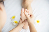 6 Unexpected Benefits You Get from a Foot Massage